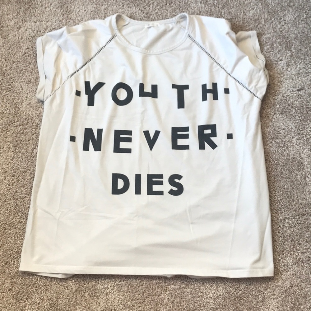 NET GRAPHIC TEE SHIRT